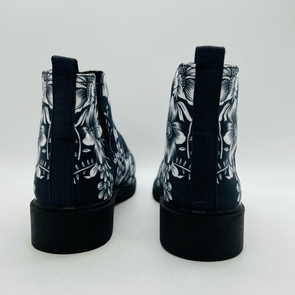 YES WE VIBE UNISEX FLORAL PATTERN PULL ON BOOTIES SIZE 8 MEN SIZE 9.5 WOMEN - Picture 3 of 12